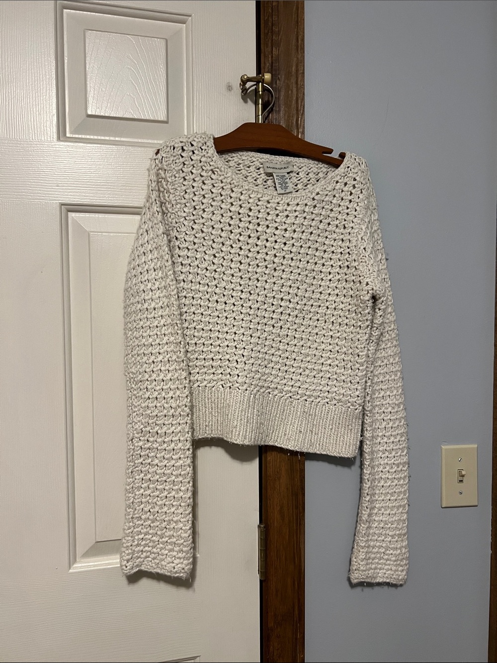 Banana Republic Ivory Chunky Cropped Crewneck Sweater